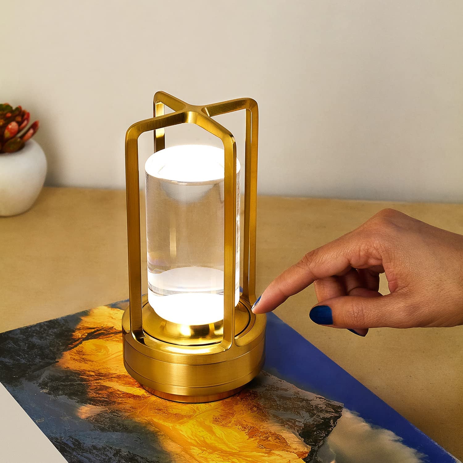 12974 Crystal Lantern Lamp, Crystal Lantern Table Lamp, 3 Colors Rechargeable Cordless Led Lights for Restaurant / Bedroom Lights (1 Pc) 12974 Crystal Lantern Lamp, Crystal Lantern Table Lamp, 3 Colors Rechargeable Cordless Led Lights for Restaurant / Bedroom Lights (1 Pc)